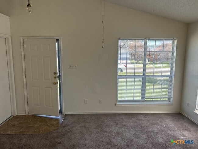 Foto del edificio - 2305 Purser Dr