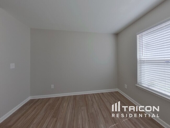 Building Photo - 924 Skywatch Ln