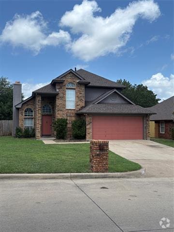 Building Photo - 700 Lionel Way