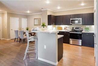 Building Photo - Ridgewood Hills Apartments