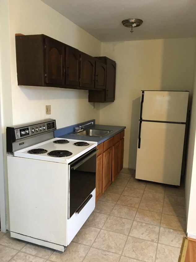 10 Pleasant St, Fitchburg, MA 01420 Apartments Fitchburg, MA