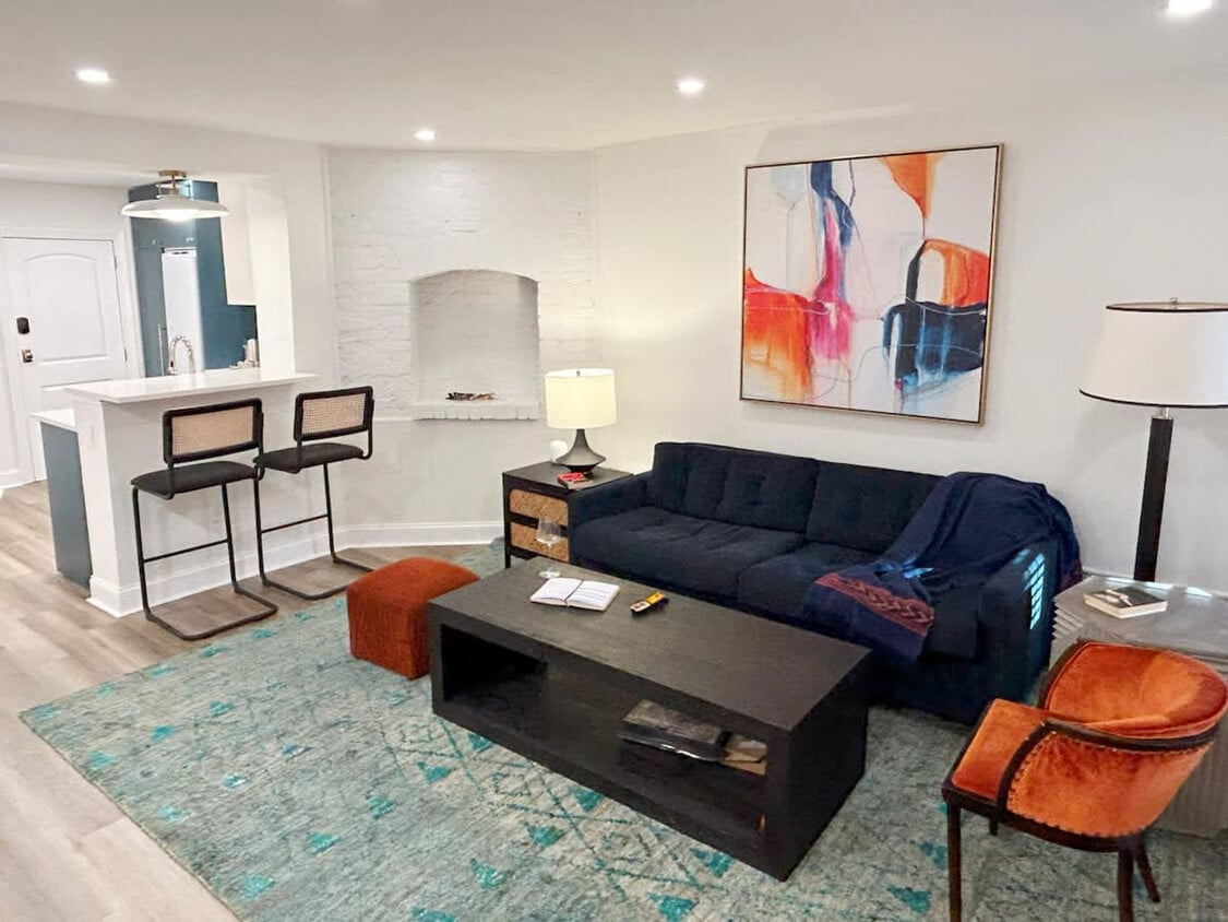 Foto principal - 1405 21st St NW