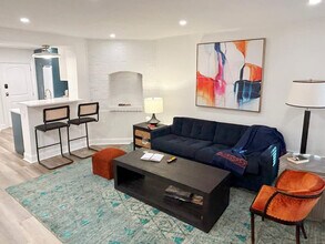 Building Photo - 1405 21st St NW