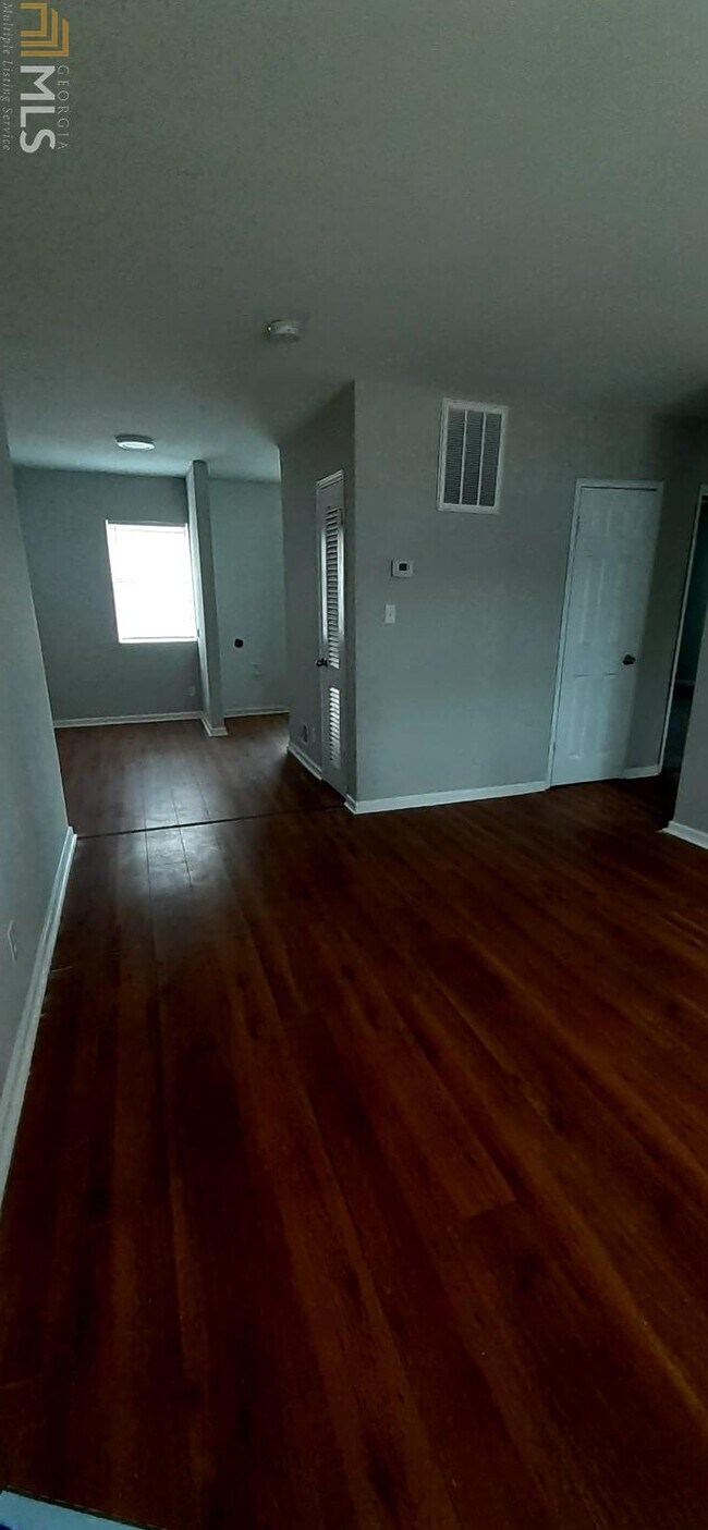 Foto del edificio - 2825 Belvedere Ln