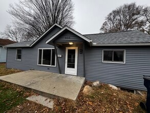 Building Photo - 935 Sheridan St