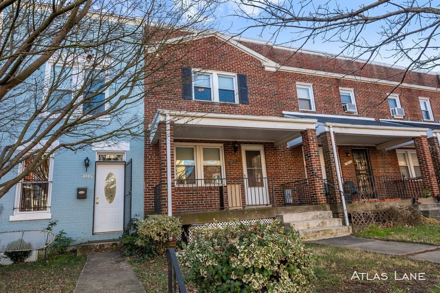 Foto principal - 1413 K St SE