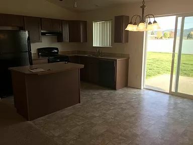 Building Photo - 2152 E Knapp Dr