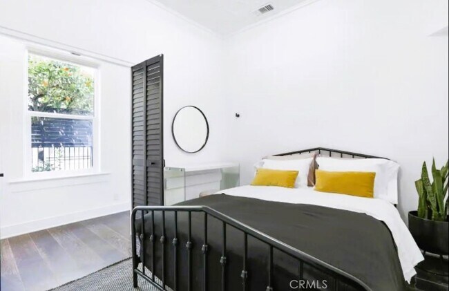 Foto del edificio - 210 E High Ave