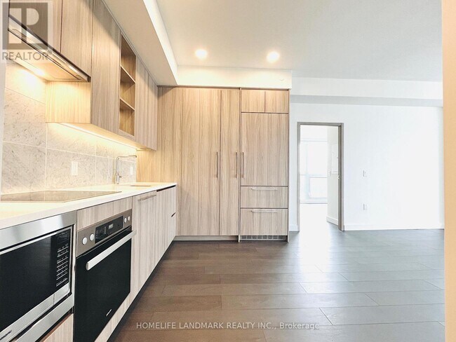 Building Photo - 95 McMahon Dr