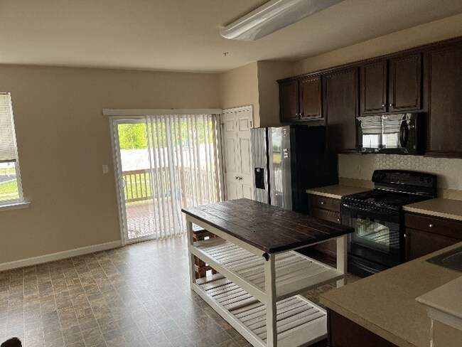 Foto del edificio - 378 English Oak Ln