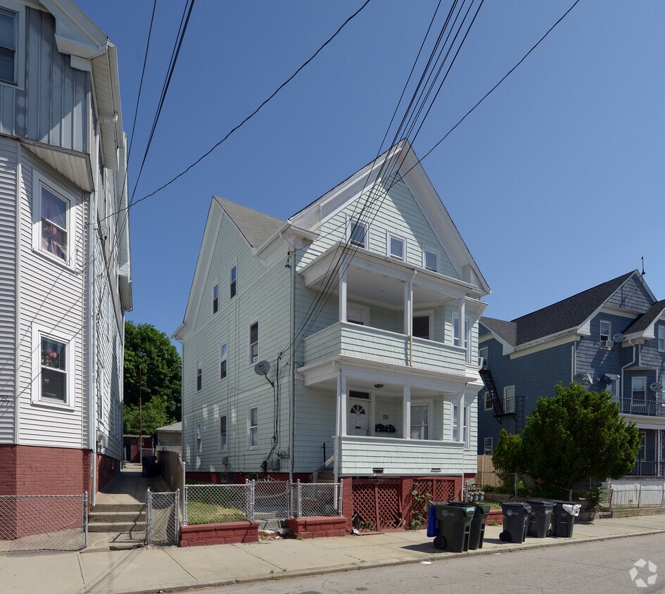 Building Photo - 175 Amherst St