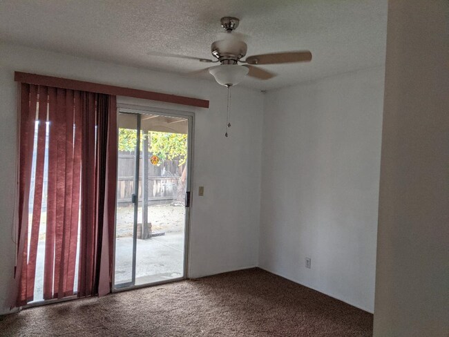 DORMITORIO PRINCIPAL - 2133 Casita Ct