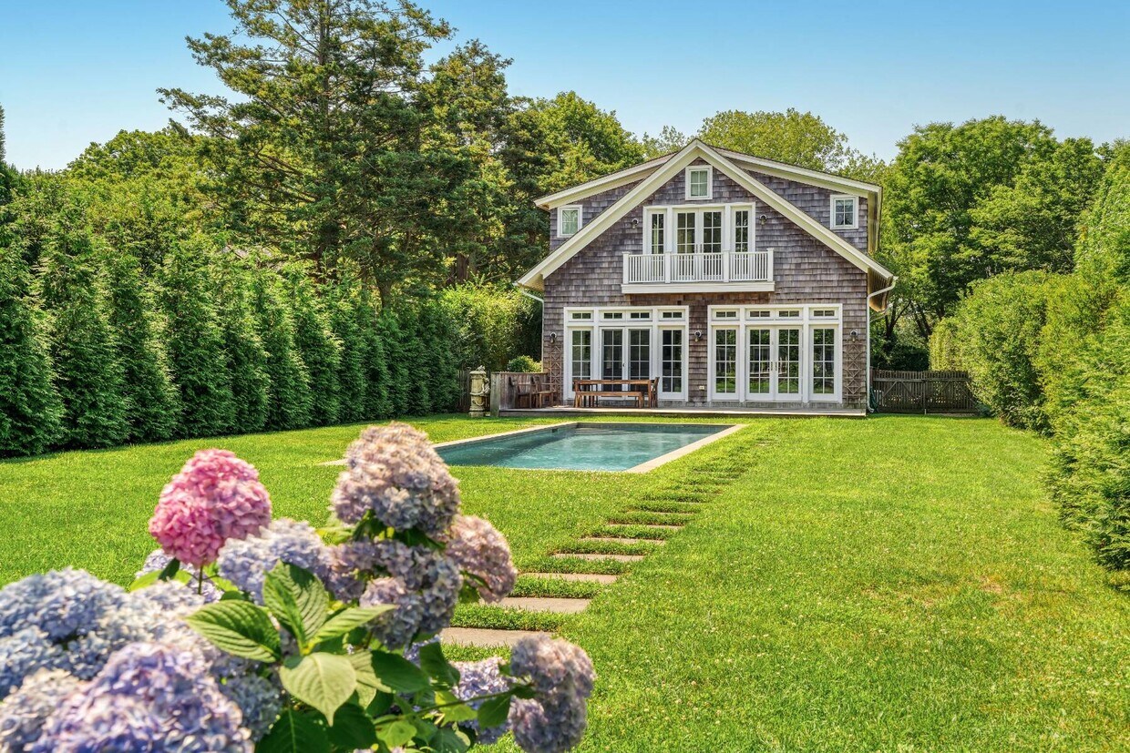 Foto principal - 133-135 Toylsome Ln