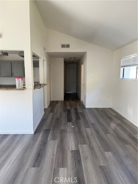 Foto del edificio - 2103 Harriman Ln