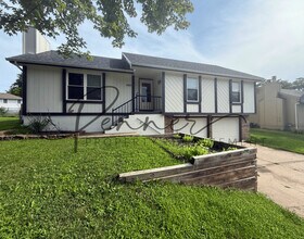 Building Photo - 505 SE Mt Vernon Dr