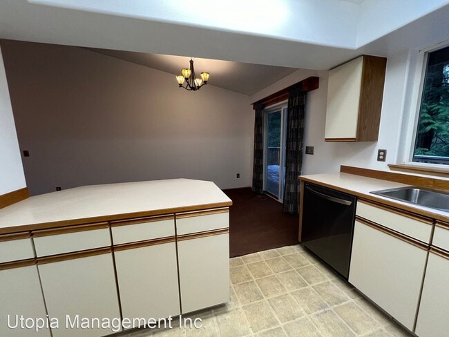 Foto del edificio - 3 br, 2 bath House - 46 Rocky Ridge Drive