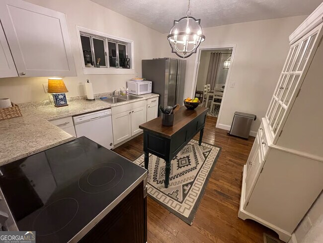 Foto del edificio - 161 Calhoun Rd