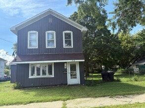 Building Photo - 418 Lincoln St
