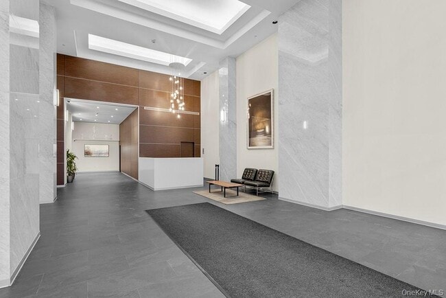 Building Photo - 4 Martine Ave