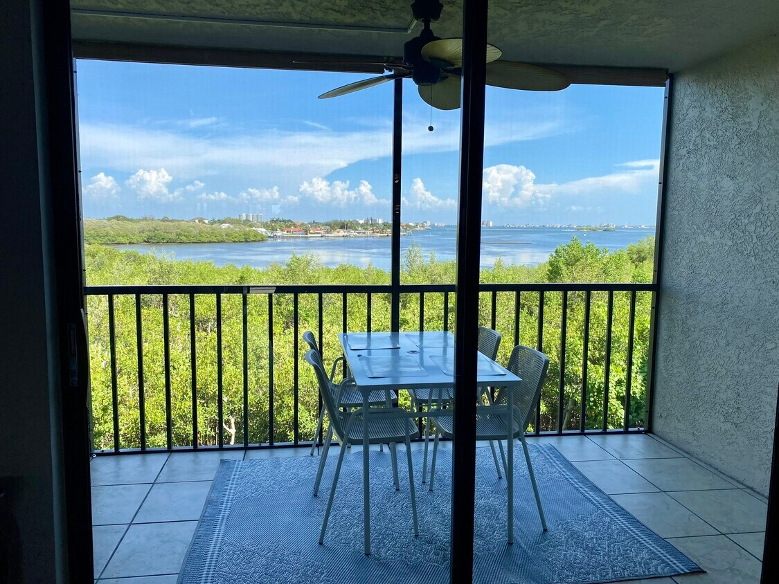 1332 Pasadena Ave S Unit 302, South Pasadena, FL 33707 Condo for Rent in South Pasadena, FL