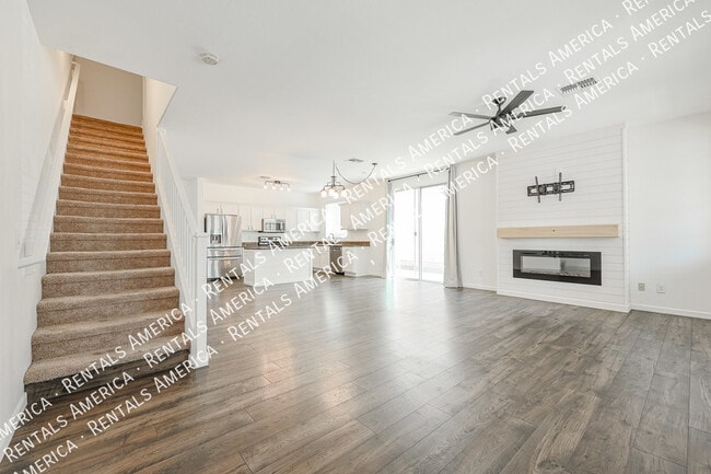 Building Photo - 2087 S Avocet St