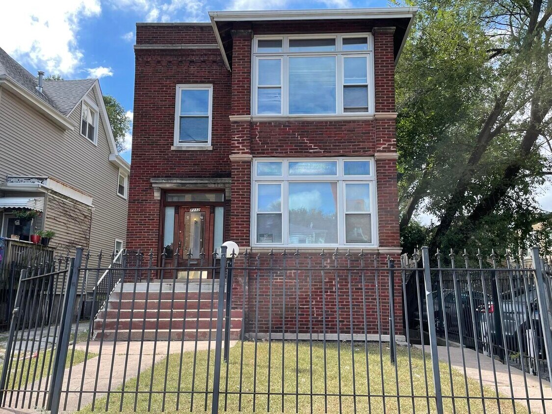 Primary Photo - 7112 S Euclid Ave