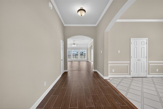 Building Photo - 2000 Water Trace Ct