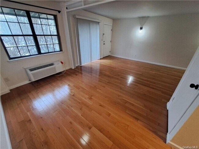 Foto del edificio - 424 Carpenter Ave