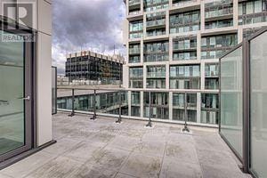 Photo du bâtiment - 8-1738 Hillsdale Ave E