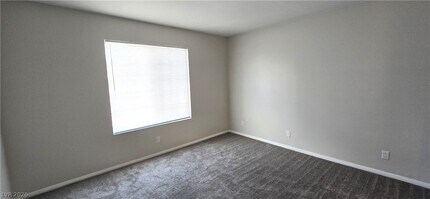 Building Photo - 2121 Sealion Dr