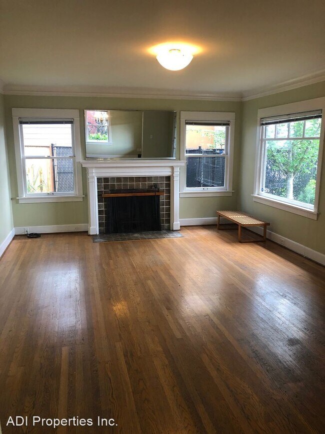 Building Photo - 3 br, 1 bath House - 1744 NE 45th Ave