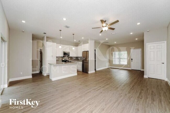 Foto del edificio - 740 Lavender St SE