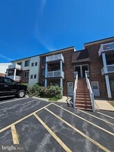 Building Photo - 6922 Hilltop Dr