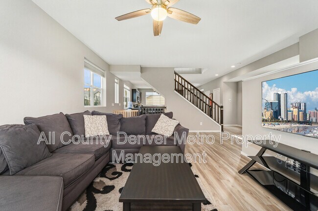 Building Photo - 4827 Mt Shavano St