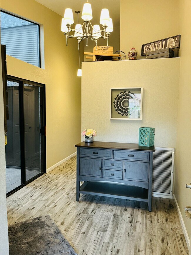 Foto del edificio - 41120 Woodhaven Dr E