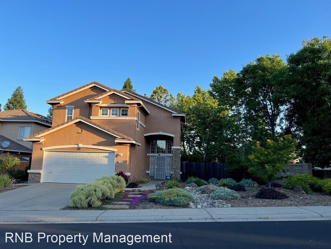 Foto principal - 3 br, 2.5 bath House - 5200 Bay Street