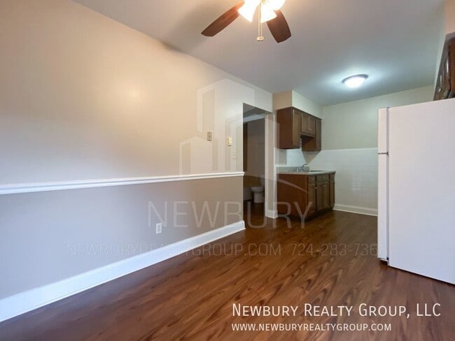 Building Photo - Charming 2-Bedroom Apartment in a Country ...