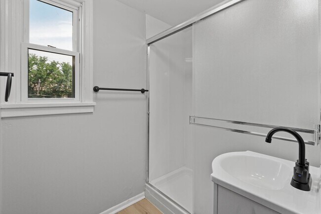 Foto del edificio - MOVE IN SPECIAL! SCORE HALF OFF 1ST MONTH'...