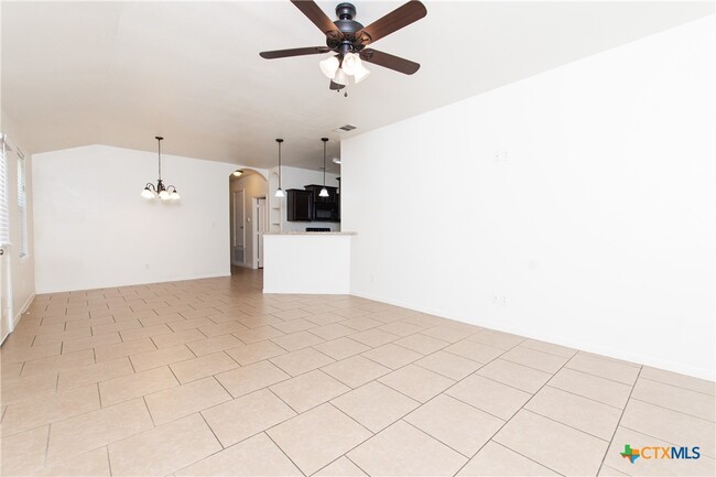 Building Photo - 4602 Cambridge Dr