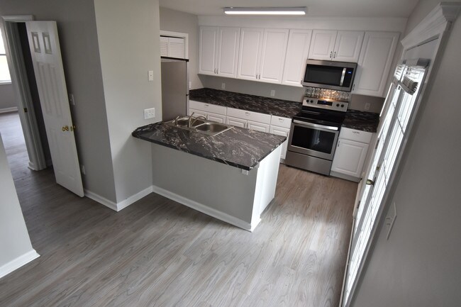 Foto del edificio - 600 S Main St