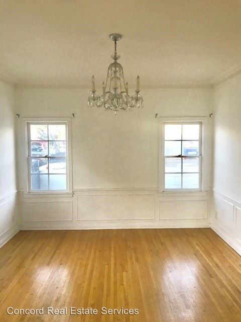 Foto del edificio - 132 N Kings Rd