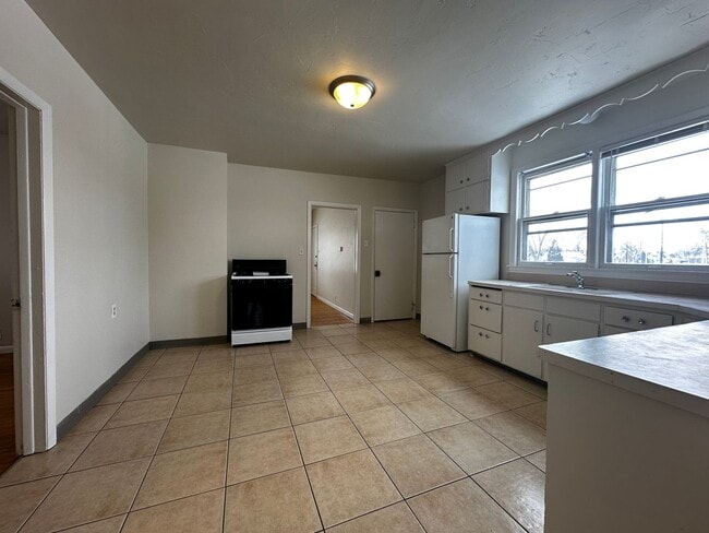 Foto del edificio - 1017 N Webster Ave