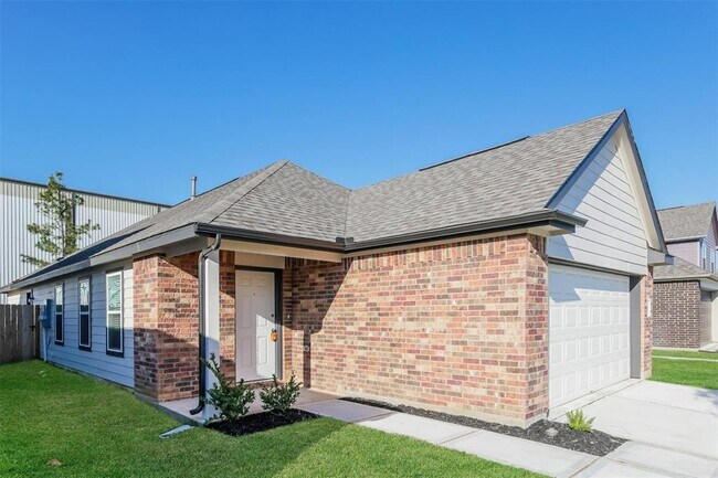 Building Photo - 3737 Alexus Dr