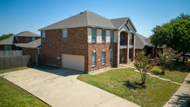 Photo - 1739 Summerwood Ln House