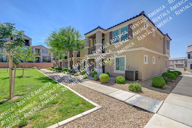 Building Photo - 650 Vetiver Ln