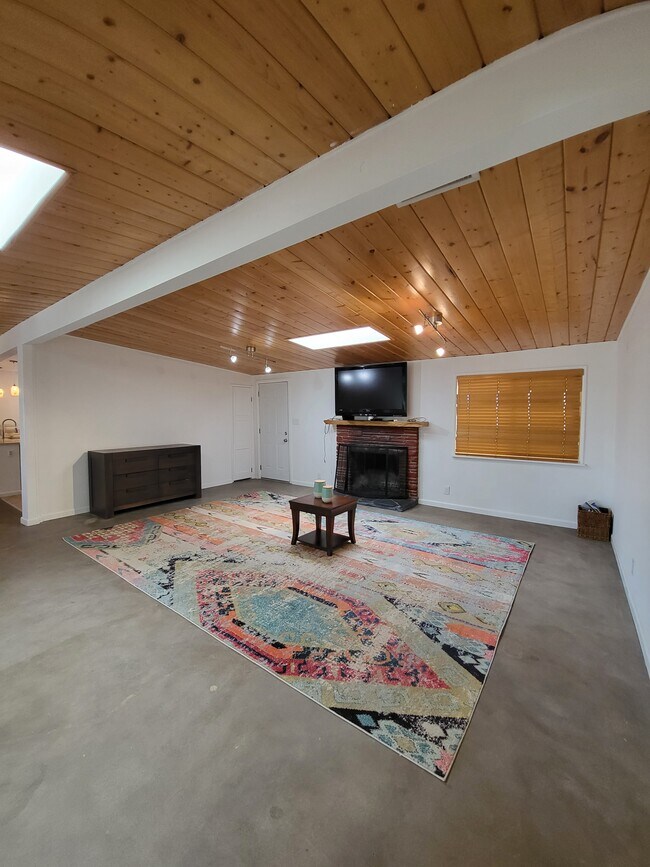 Foto del edificio - 9707 Foothill Blvd