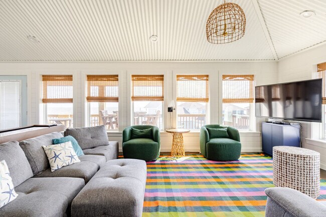 Foto del edificio - 907 S Cove Dr