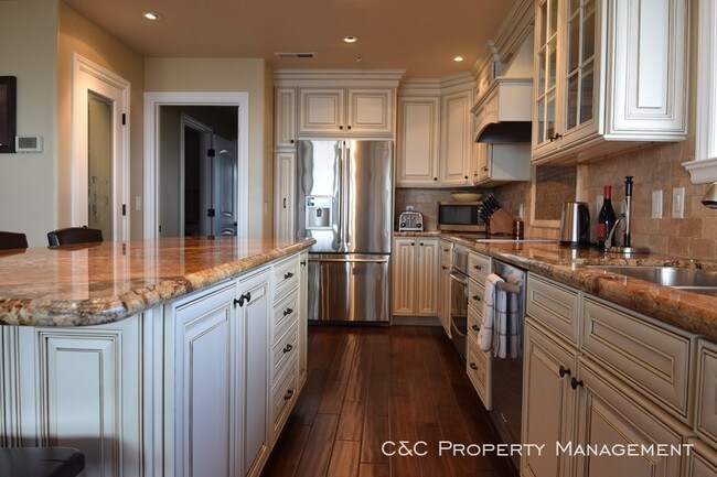 Foto del edificio - 400 Drake Ave