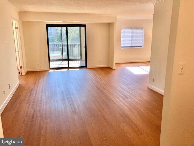 Foto del edificio - 5902 Mt Eagle Dr