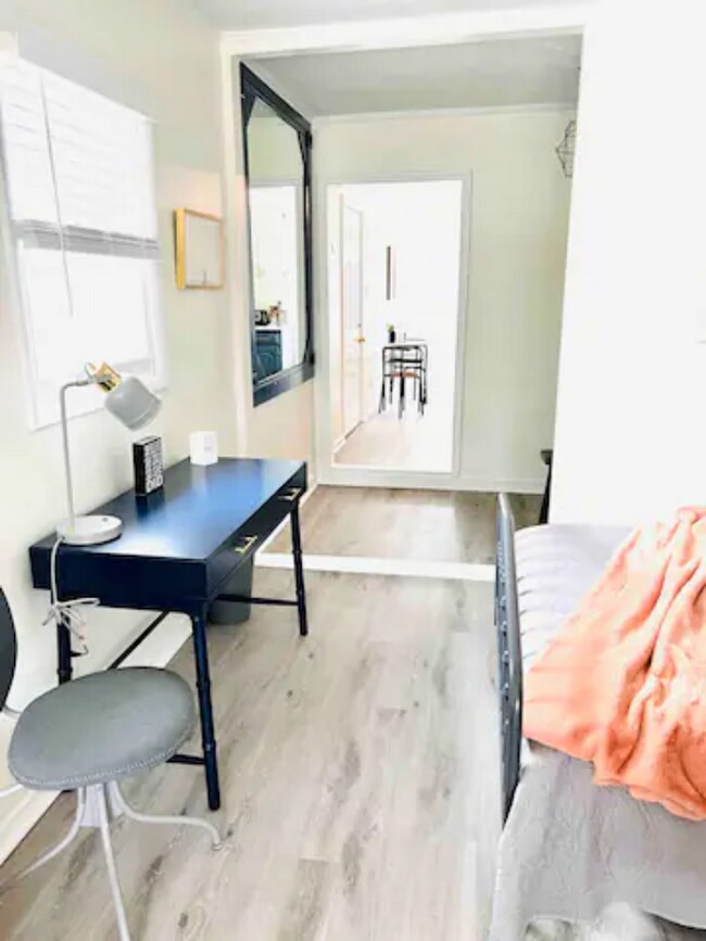 Foto del edificio - 779 McLendon Dr
